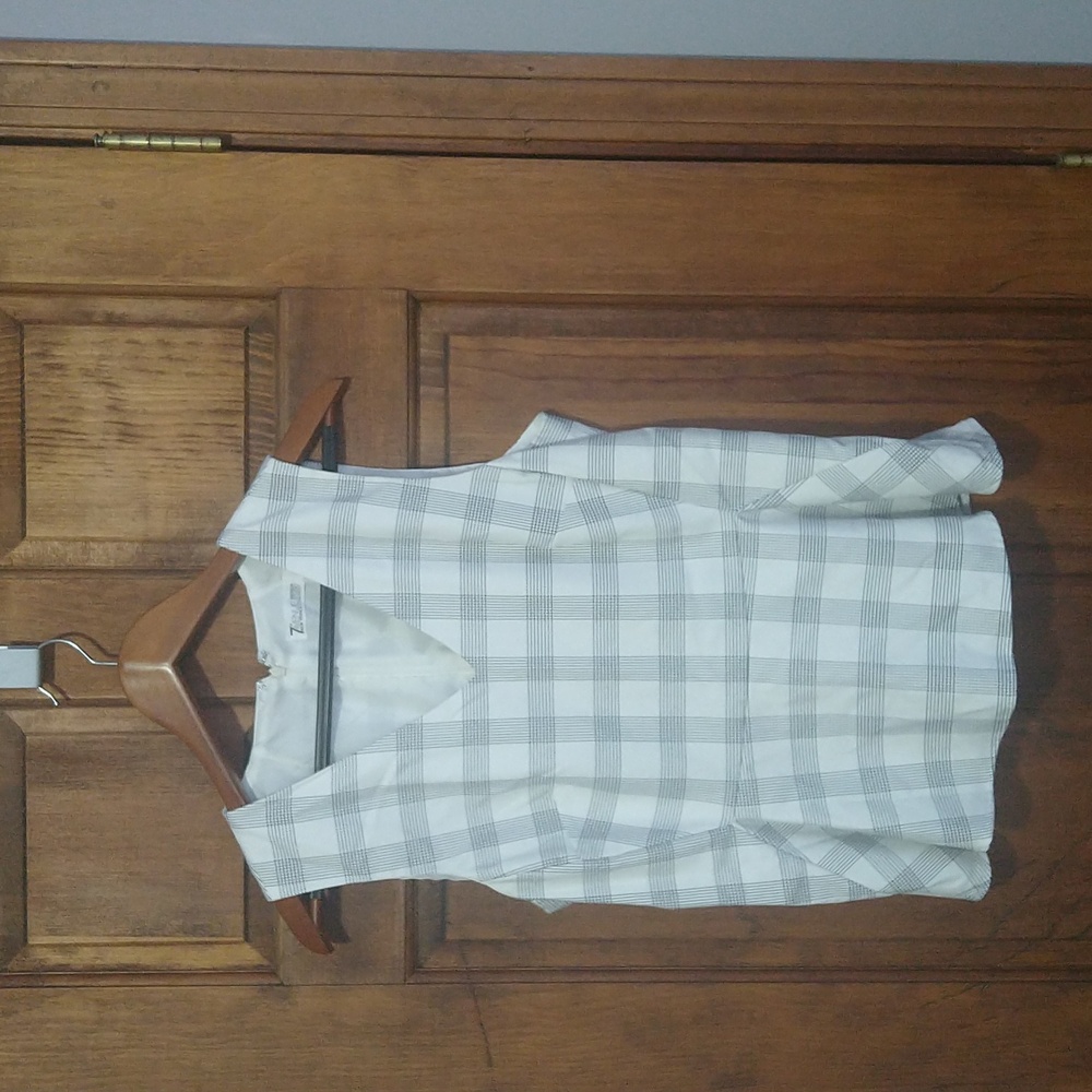 Cute peplum top!